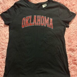 Gildan Black Oklahoma Graphic Tee